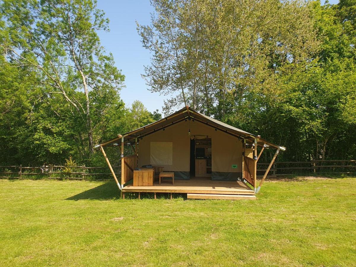 Luxury Safari Tents At Moulin Du Pommier Glamping & Camping Saulgond المظهر الخارجي الصورة