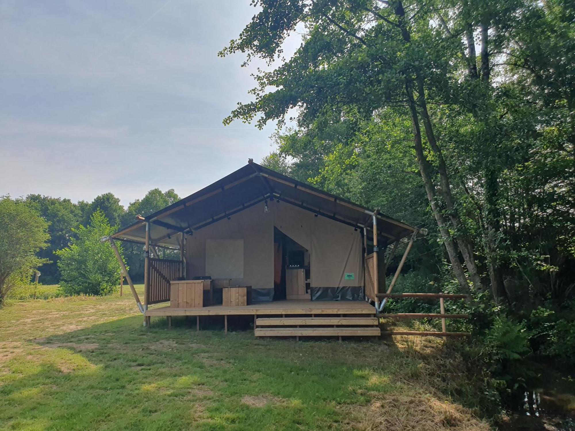 Luxury Safari Tents At Moulin Du Pommier Glamping & Camping Saulgond المظهر الخارجي الصورة