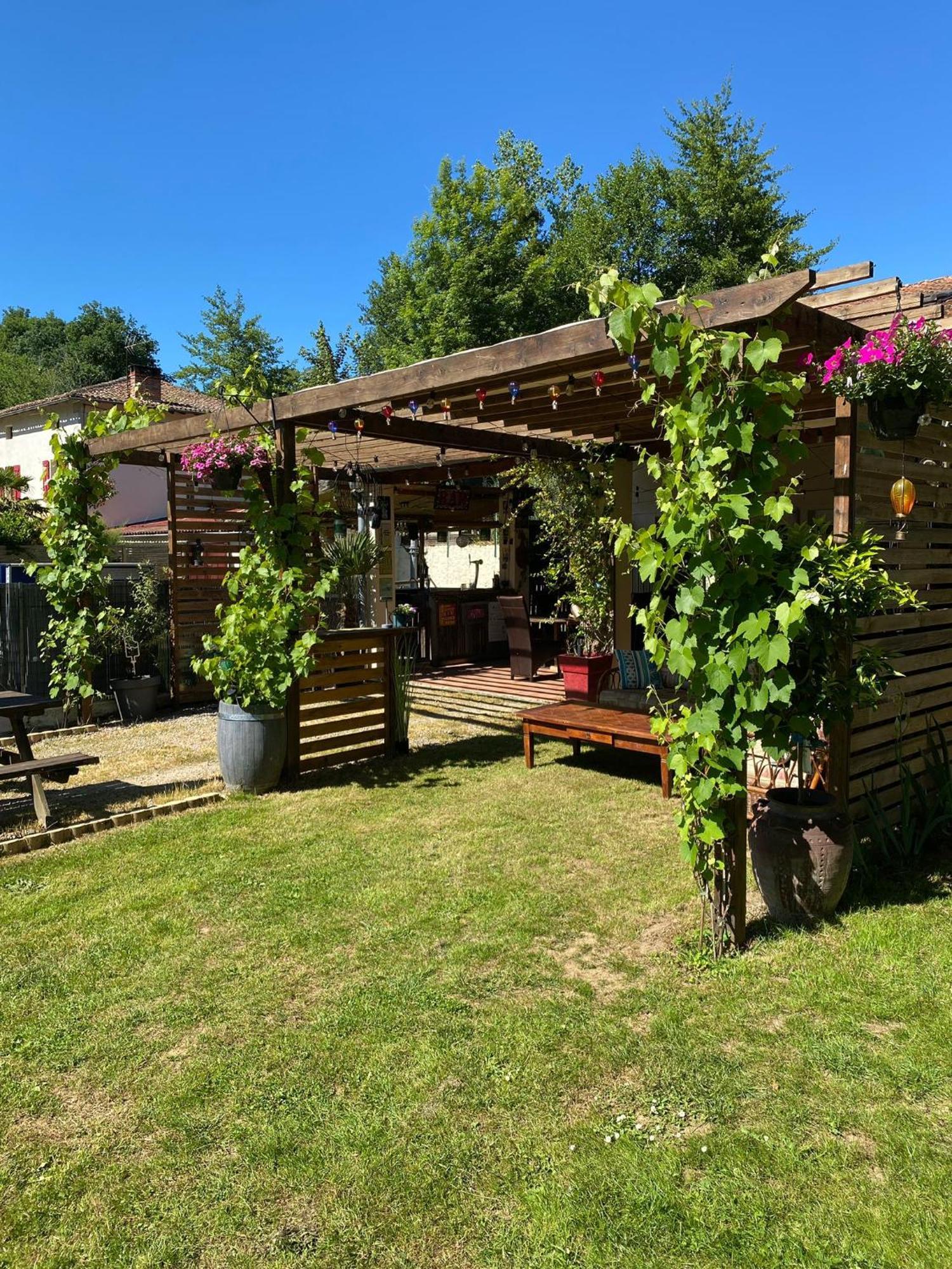 Luxury Safari Tents At Moulin Du Pommier Glamping & Camping Saulgond المظهر الخارجي الصورة