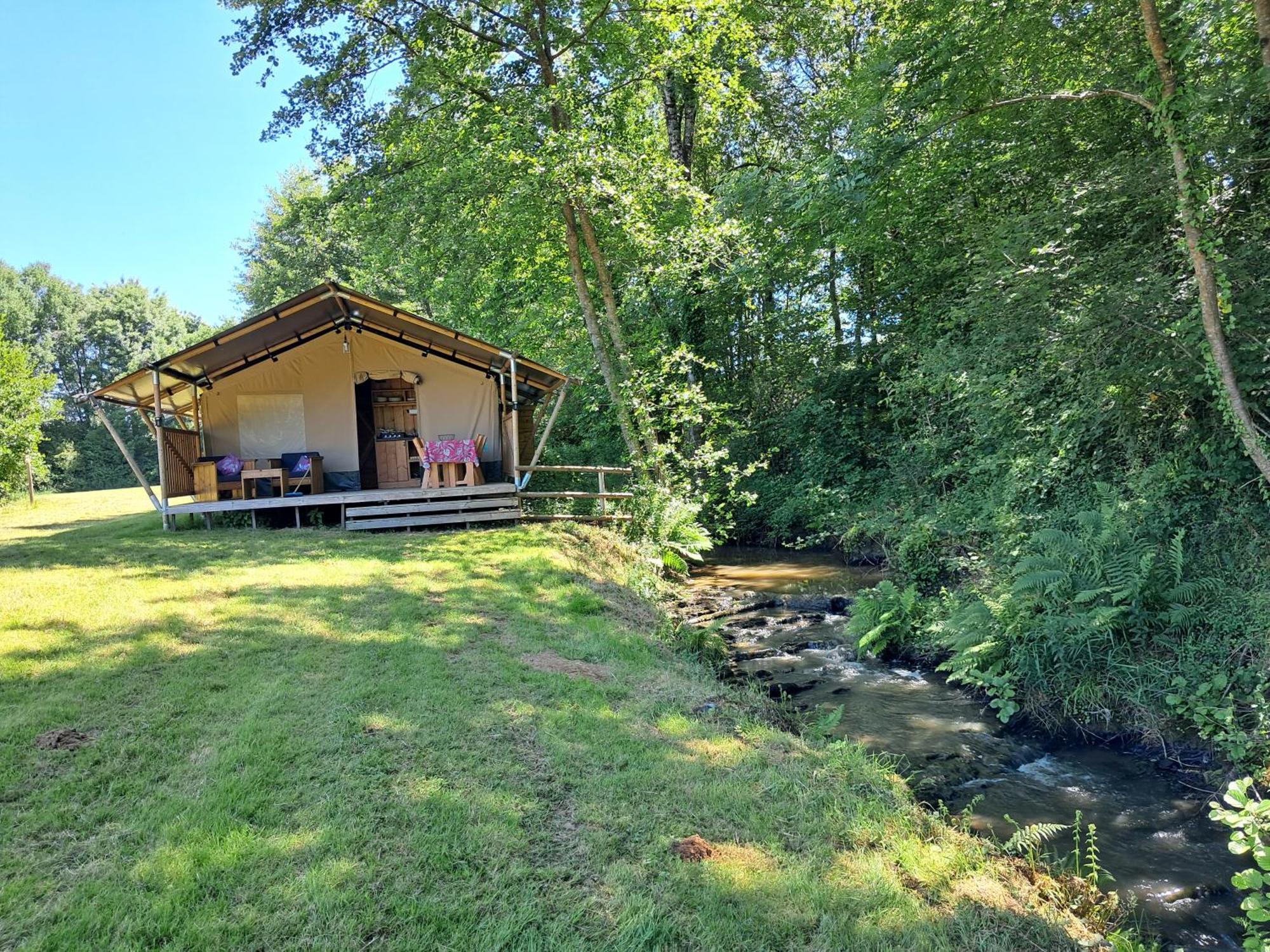Luxury Safari Tents At Moulin Du Pommier Glamping & Camping Saulgond المظهر الخارجي الصورة