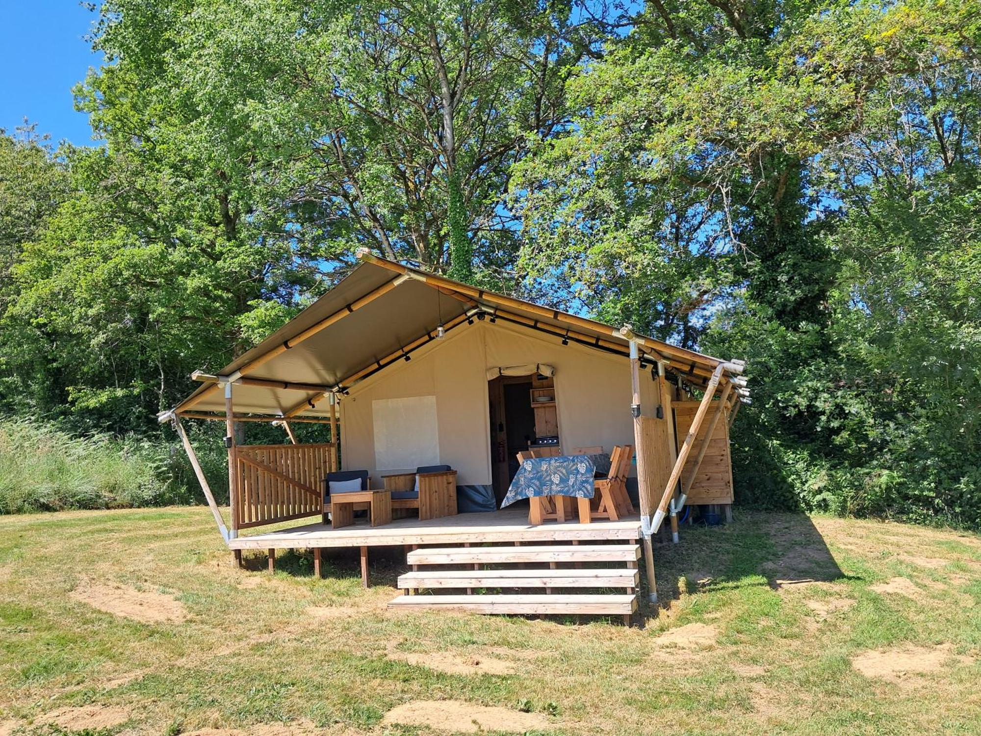 Luxury Safari Tents At Moulin Du Pommier Glamping & Camping Saulgond المظهر الخارجي الصورة